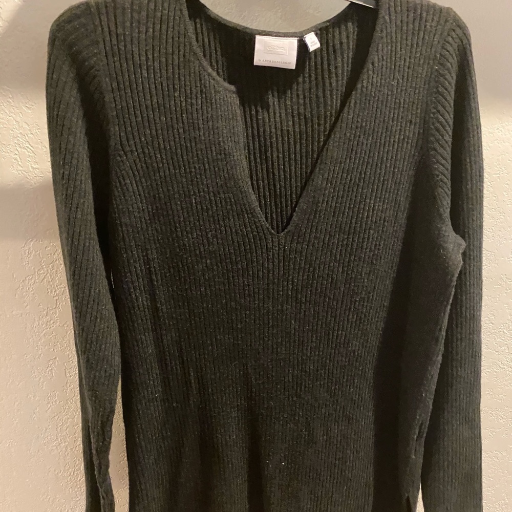Anthropologie tunic sweater